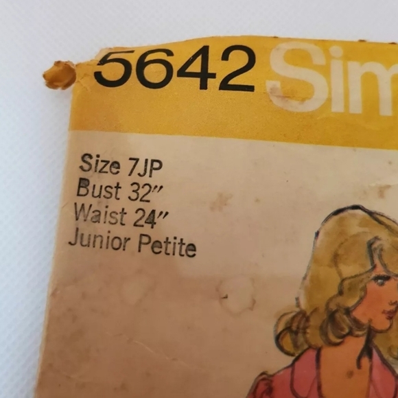 Vintage 1973 Simplicity 2 Style Sleeve Jacket & Cuffed Pant Pattern #5642 Sz 7JP - Picture 2 of 5